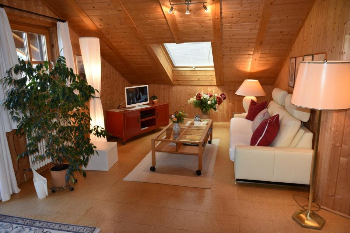 Chiemsee-Ferienwohnungen Traunstein Bagian luar foto
